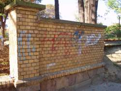 Graffiti an Mauer